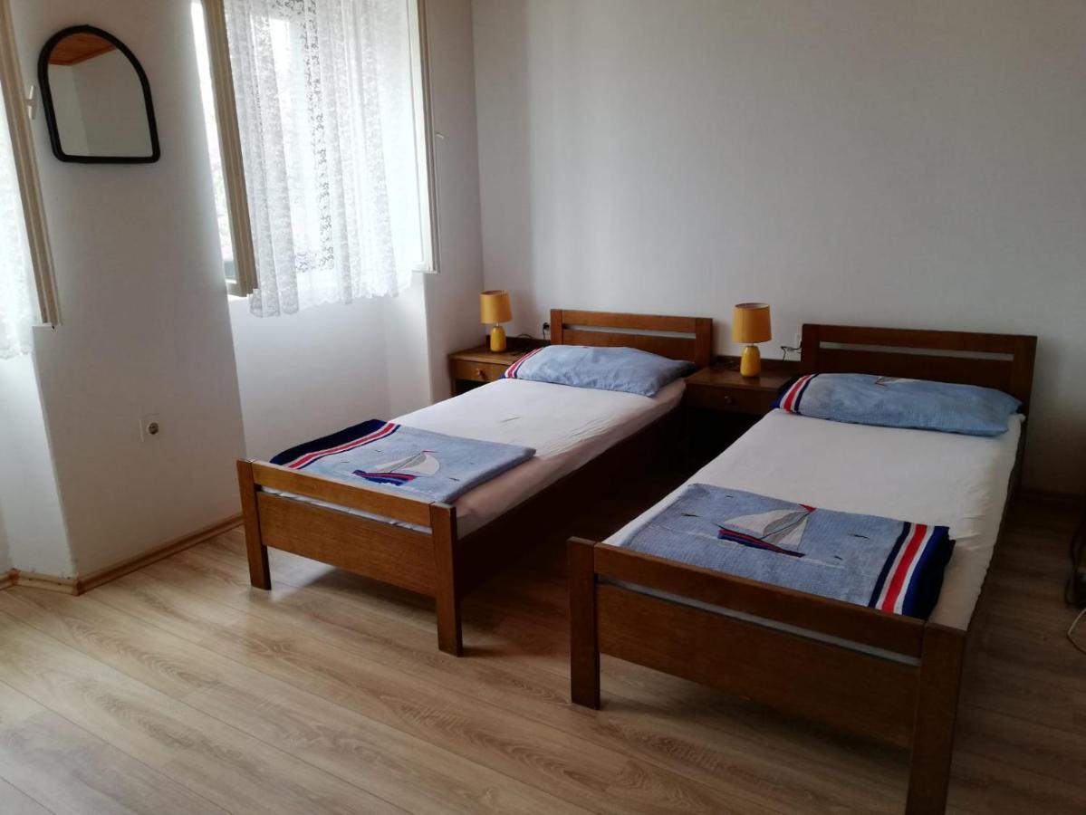 Hostel Flora マリ・ロシニュ 部屋 写真