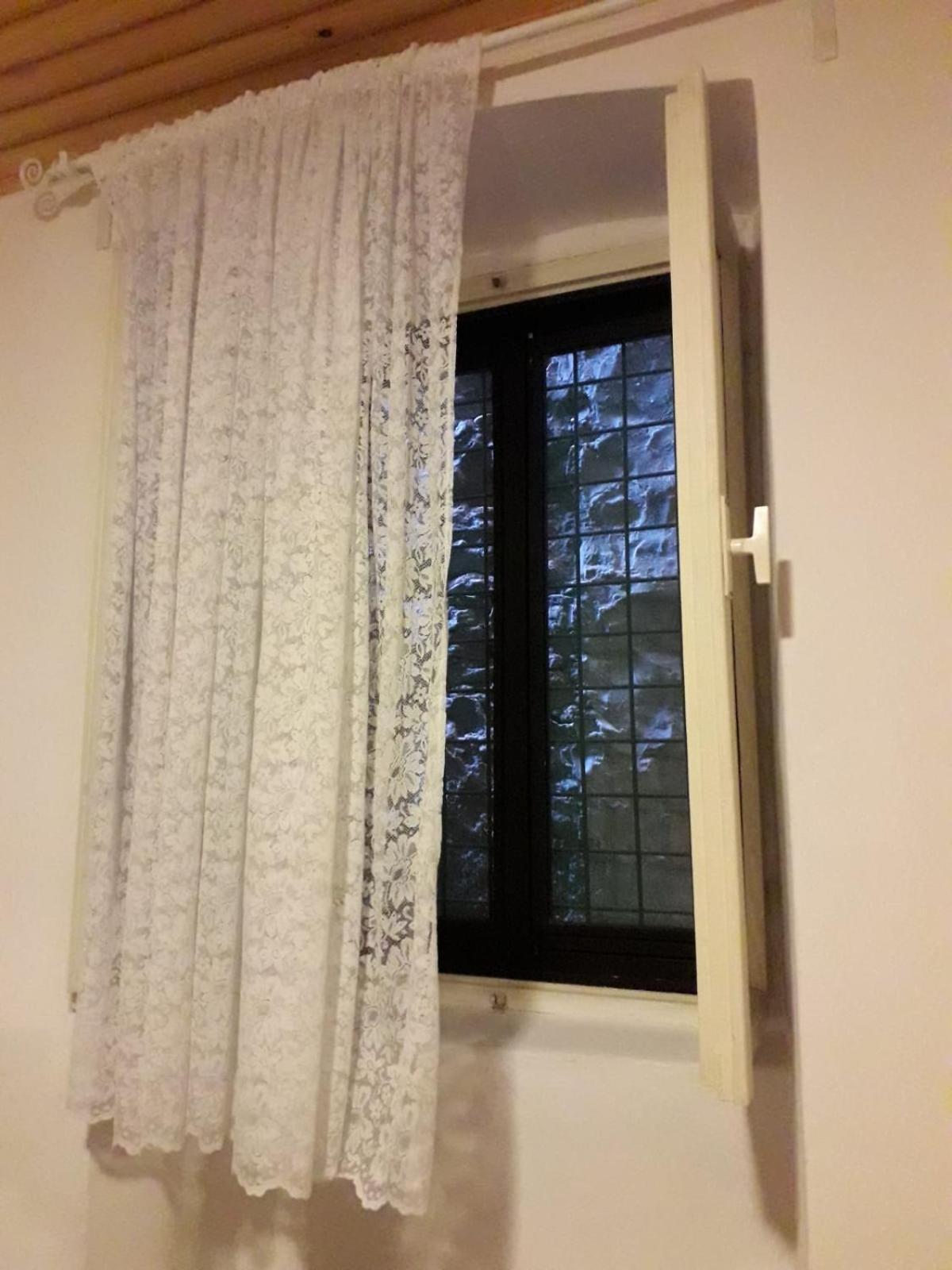 Hostel Flora マリ・ロシニュ 部屋 写真